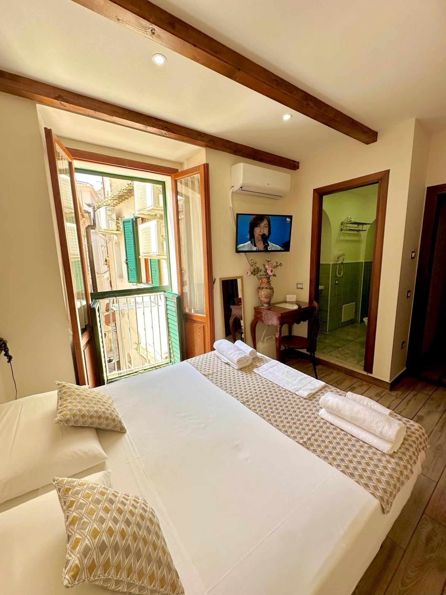 Lorylu Hotel Tropea Eksteriør billede