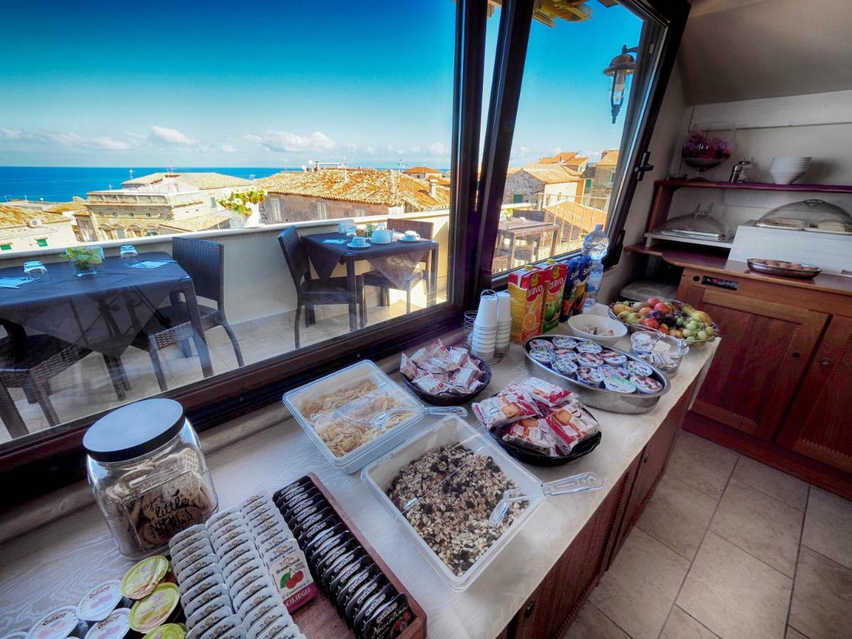 Lorylu Hotel Tropea Eksteriør billede